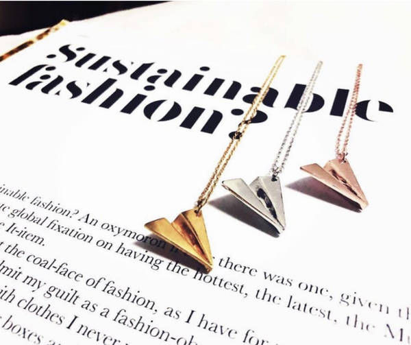 Paper Plane Necklace // Collar Avión de Papel